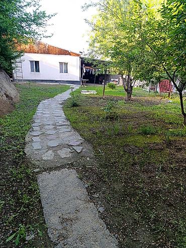 аламединском рынке: Продается дом не далеко от Аламединского рынка. Полноценный 4 комнаты — 4