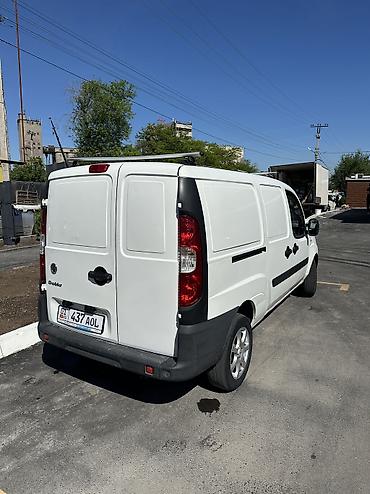 fiat: Fiat Doblo: 2009 г., 1.6 л, Механика, Газ, Фургон — 6
