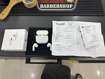 tv box s: Apple AirPods 4 ikinci əl cızıqsız problemsiz əlim yandı satılır — 5
