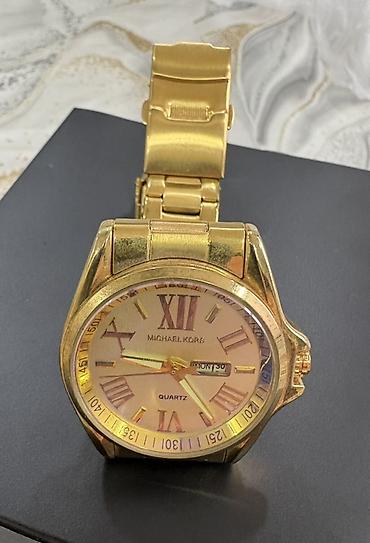 gun eynəyi: Qızılı rəngdə Michael Kors kvars qol saatı - Korpus və qolbaq: metal — 2