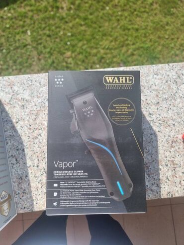 Mašinice za šišanje: WAHL Profesionalna Oprema Wahl Vapor — 21.000 RSD Wahl Magic Clip — — 3