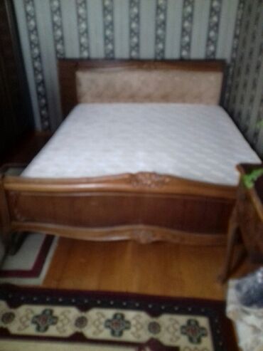 rumıniya mebel: Б/у, Двуспальная кровать, Без подьемного механизма, С матрасом, Без выдвижных ящиков, Румыния