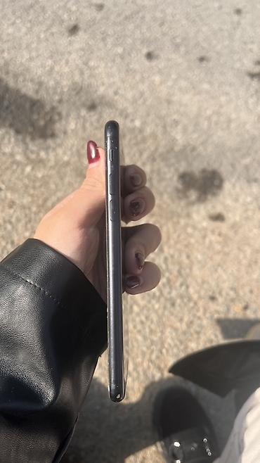 qara ekran şəkilləri: IPhone SE, 64 GB, Space Gray, Qırıq — 1