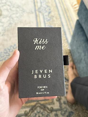 bustqalter: Orginal Jeven Brus “Kiss Me” – kişi üçün Eau de Parfum - Həcm: 50 ml — 3