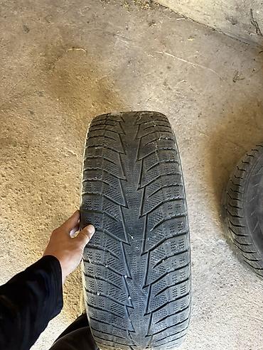 295 35 21: Шины 225 / 60 / R 16, Зима, Б/у, Пара, Легковые, Hankook — 2