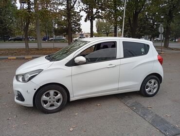 машине арзан: Chevrolet Spark: 2017 г., 1 л, Вариатор, Бензин, Хэтчбэк