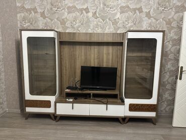 Mətbəx mebeli: İşlənmiş, TV stend