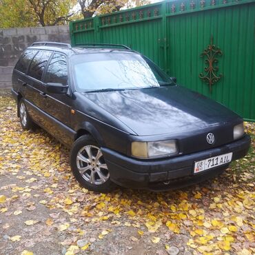 Volkswagen: Volkswagen Passat: 1992 г., 1.8 л, Механика, Газ, Универсал