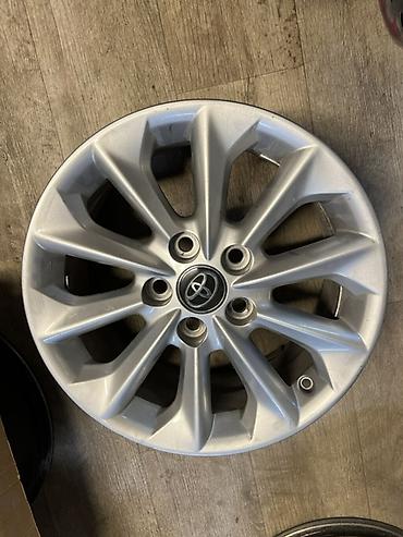 приус диск: Литые Диски R 16 Toyota, Комплект, отверстий - 5, Б/у — 1