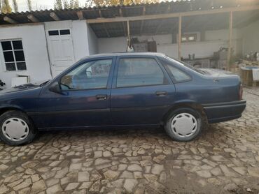 купить запчасти на опель вектра б: Opel Vectra: 1993 г., 1.8 л, Механика, Бензин, Седан