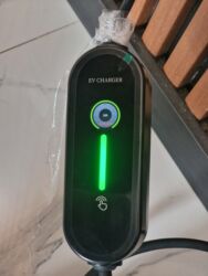 e class: Bluetooth Wi-Fi . Çin və Avropa maşınları üçün. Adi Adapterlarnan səhv