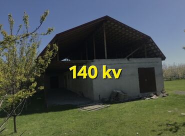 Həyət evləri və villaların satışı: Quba alekseyevka kəndi.,quba xaçmaz yolundan 1 km icəridə