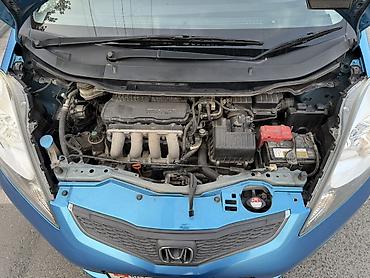 срв 2012: Honda Fit: 2010 г., 1.5 л, Вариатор, Бензин, Хэтчбэк — 8