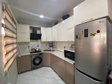 Köhnə tikili: Xırdalan, 4 otaqlı, Köhnə tikili, 100 kv. m — 2