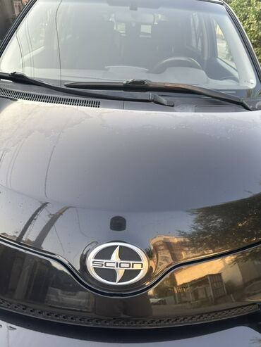 маленькая машина: Toyota : 2008 г., 1.8 л, Автомат, Бензин, Хэтчбэк