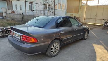 Kia: Kia Magentis: 2002 г., Седан