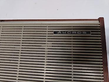 mono: Vintage “AKORDS” vinil pikap və daxili səsgücləndirici sistem - — 2