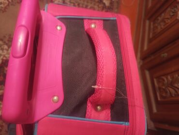 Məktəb çantaları: Barbie təsvirli çəhrayı uşaq çamadanı/çantası - Ön hissədə böyük — 3