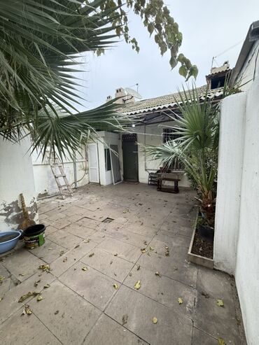 Həyət evləri və villaların satışı: 4 otaqlı, 110 kv. m, Orta təmir — 2