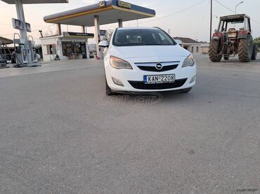 Opel: Opel Astra: 1.7 l. | 2014 έ. | 296000 km. Πολυμορφικό