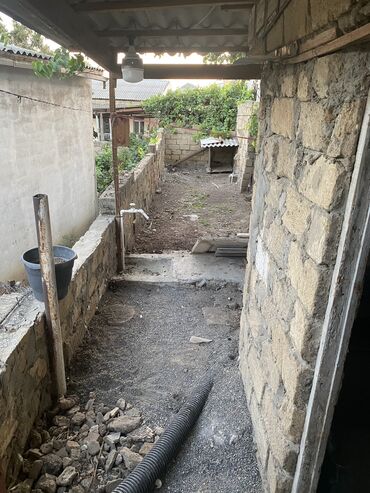 sumqayit evler: Binəqədi qəs. 2 otaqlı, 85 kv. m, Kredit var, Orta təmir