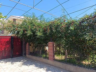 Продажа домов: Дом, 200 м², 9 комнат, Собственник — 2