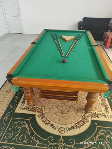 qaçış aparatı satış: Az işlənmiş əla vəziyyətdədir.Ölçüsü 1.5*2.5 metr.4 ədəd kiy və