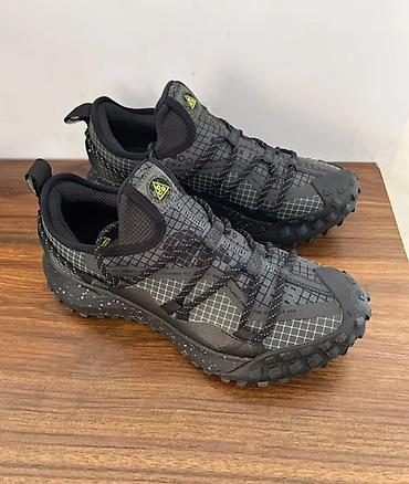 Айымдардын бут кийими: Кроссовкалар, 35, 35.5, 36, Nike, Жаңы, түсү - Кара, Акысыз жеткирүү — 2