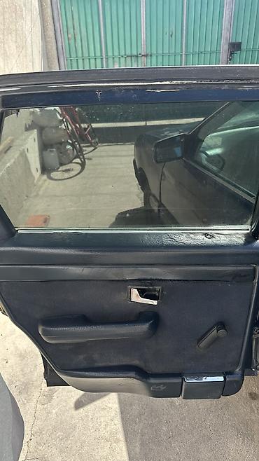 Audi: Audi 100: 1988 г., 1.8 л, Ручные, Бензин, Седан — 13