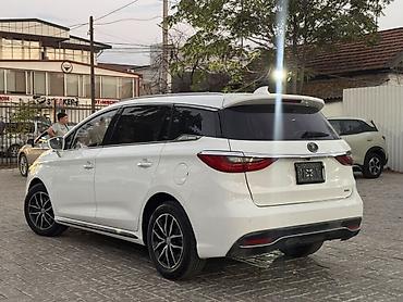 jac j7: BYD Song Max: 2018 г., 1.5 л, Робот, Бензин, Минивэн — 3