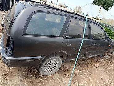 Унаа: Nissan Primera: 1991 г., 2 л, Кол менен иштөөчү, Универсал — 2