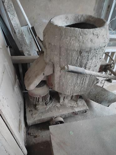 Kənd təssərüfatı avadanlığı: Beton qatisdiran masin satilir təcili — 2