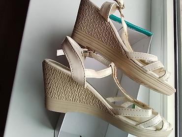 Босоножки, сандалии, шлепанцы: Босоножки новые — 5