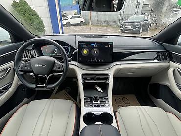 byd гибрид кроссовер: BYD Song Plus: 2023 г., 1.5 л, Вариатор, Гибрид, Кроссовер — 4