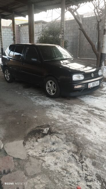 Volkswagen: Volkswagen Golf: 1993 г., 1.8 л, Механика, Бензин, Хэтчбэк