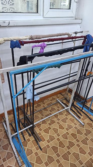 Металлические напольные вешала/стойки для одежды - Конструкция из