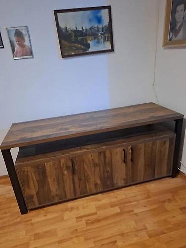 bež sofa: MASIVNE TV KOMODE PO MERI METAL-UNIVER | Izrada po meri Dezen ploče po — 9