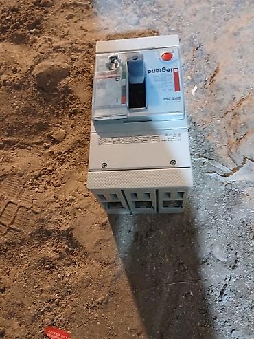 test pompasi: Legrand Elektrik avtomat, 3 faza — 6