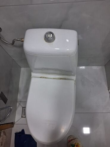 ağ sirkə qiyməti: Unita, Turkiye istehsali,ideal veziyyetde.Nizami metrosunun yani