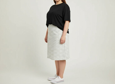 plisowane czerwone spódnice: Women`s skirt, size 4XL