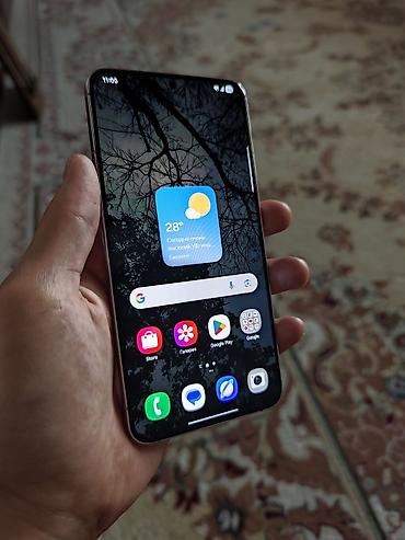 Техника и электроника: Samsung Galaxy S22 Plus, Б/у, 256 ГБ, цвет - Розовый, 2 SIM — 3