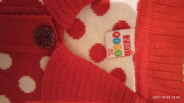 трикотажные шапки детские: Комплект, цвет - Красный, Б/у