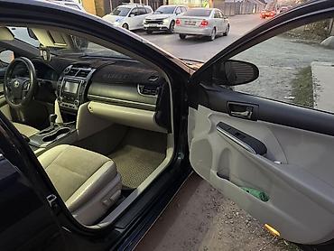 авто бизнес: Toyota Camry: 2012 г., 2.5 л, Автомат, Бензин, Седан — 10