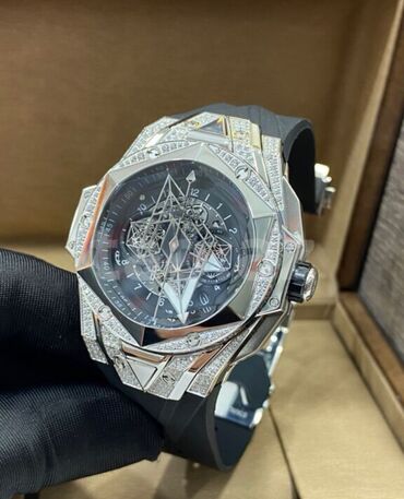 satt: Новый, Наручные часы, Hublot