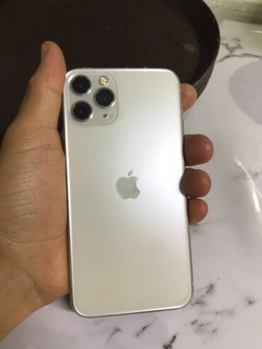 Apple iPhone: IPhone 11 Pro, Б/у, 256 ГБ, Белый, Чехол, 74 %