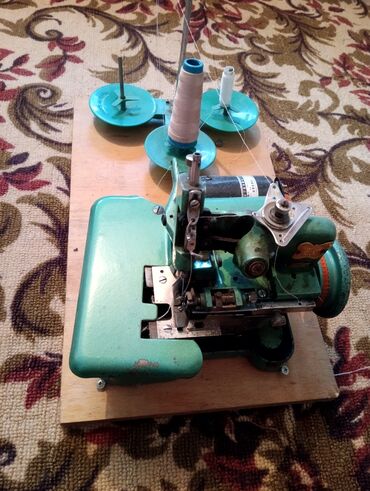 машина для вязания: Швейная машина