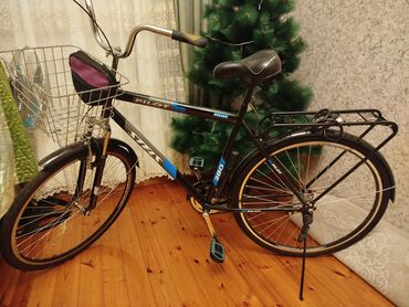 CD, DVD disklər və kassetlər: Şəhər velosipedi – STELS PILOT 380 Xüsusiyyətlər: - Çərçivə: klassik