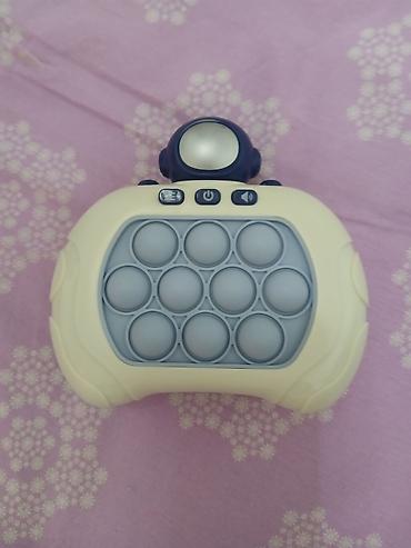 oyuncaq it: Uşaq üçün interaktiv fidget oyuncağı – işıqlı və səsli - Ön hissədə — 1