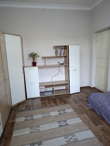 сдаются квартира без хозяина: 1 комната, 30 м², Сталинка, 2 этаж, Косметический ремонт