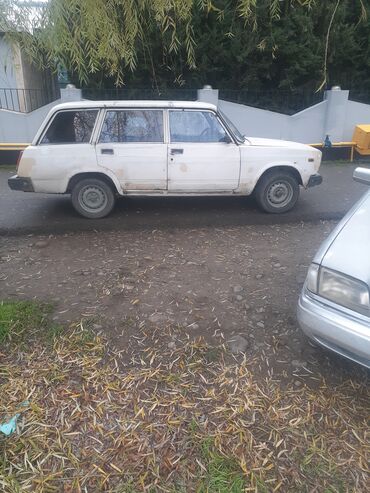 VAZ (LADA): VAZ 2104 universal - Gövdə tipi: universal (5 qapı), ağ rəng - Nömrə — 4